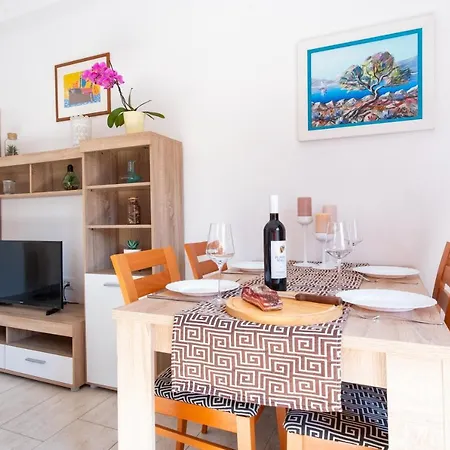 Jolly Porec: Blizu Centra I Mora *