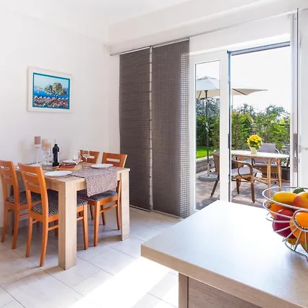 Jolly Porec: Blizu Centra I Mora Appartement *