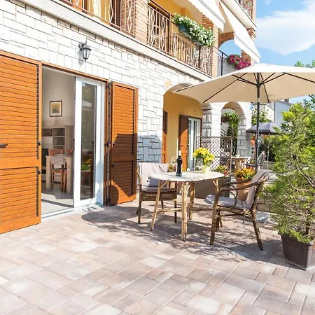 Jolly Porec: Blizu Centra I Mora Porec